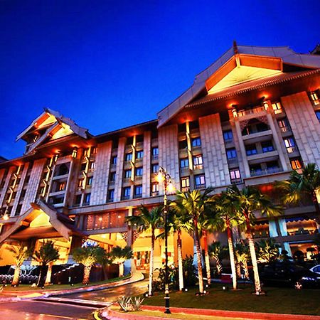 Hotel Royale Chulan Kuala Lumpur Exterior foto The Royal Thai Police Headquarters