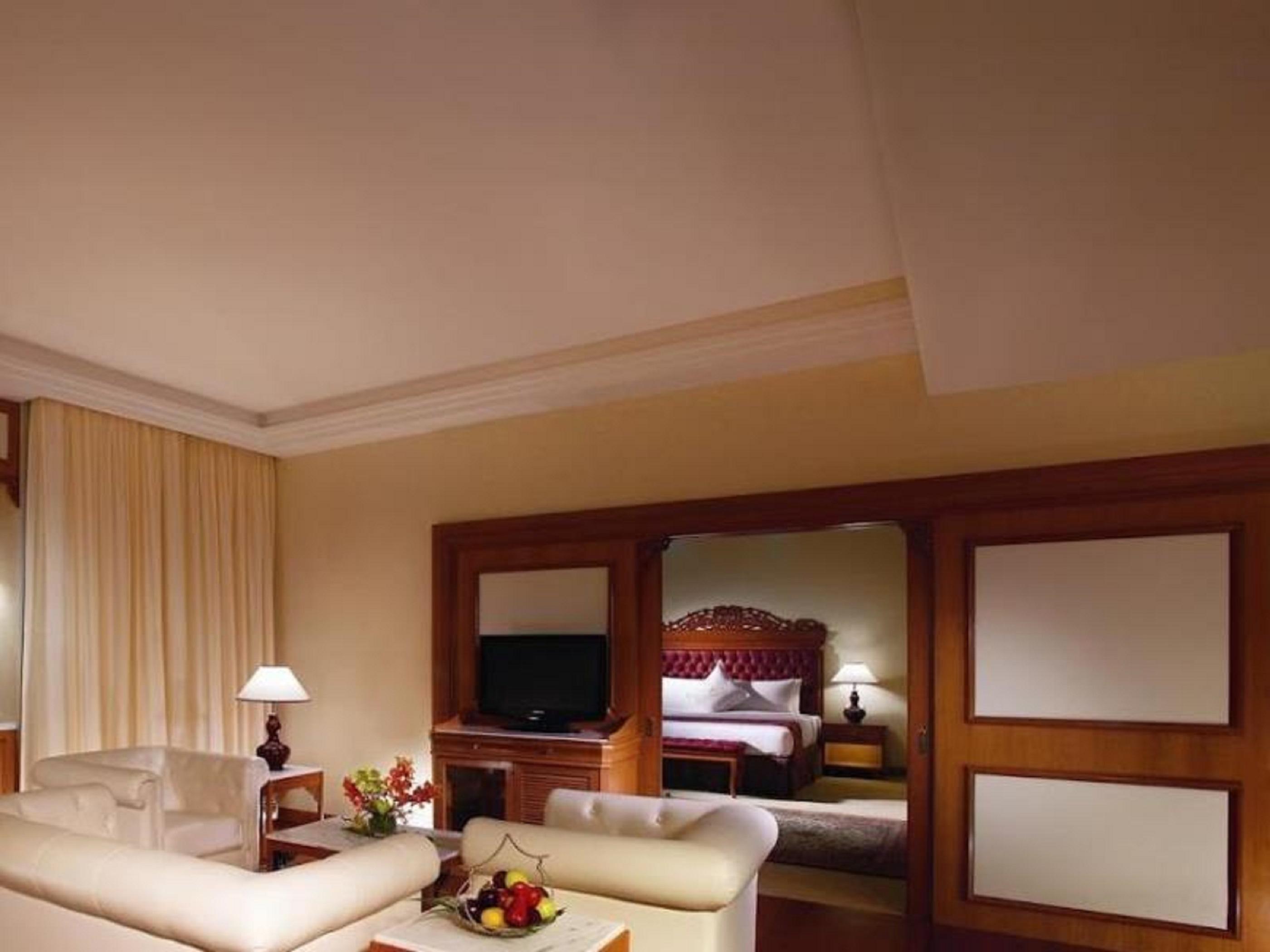Hotel Royale Chulan Kuala Lumpur Exterior foto A suite at the hotel