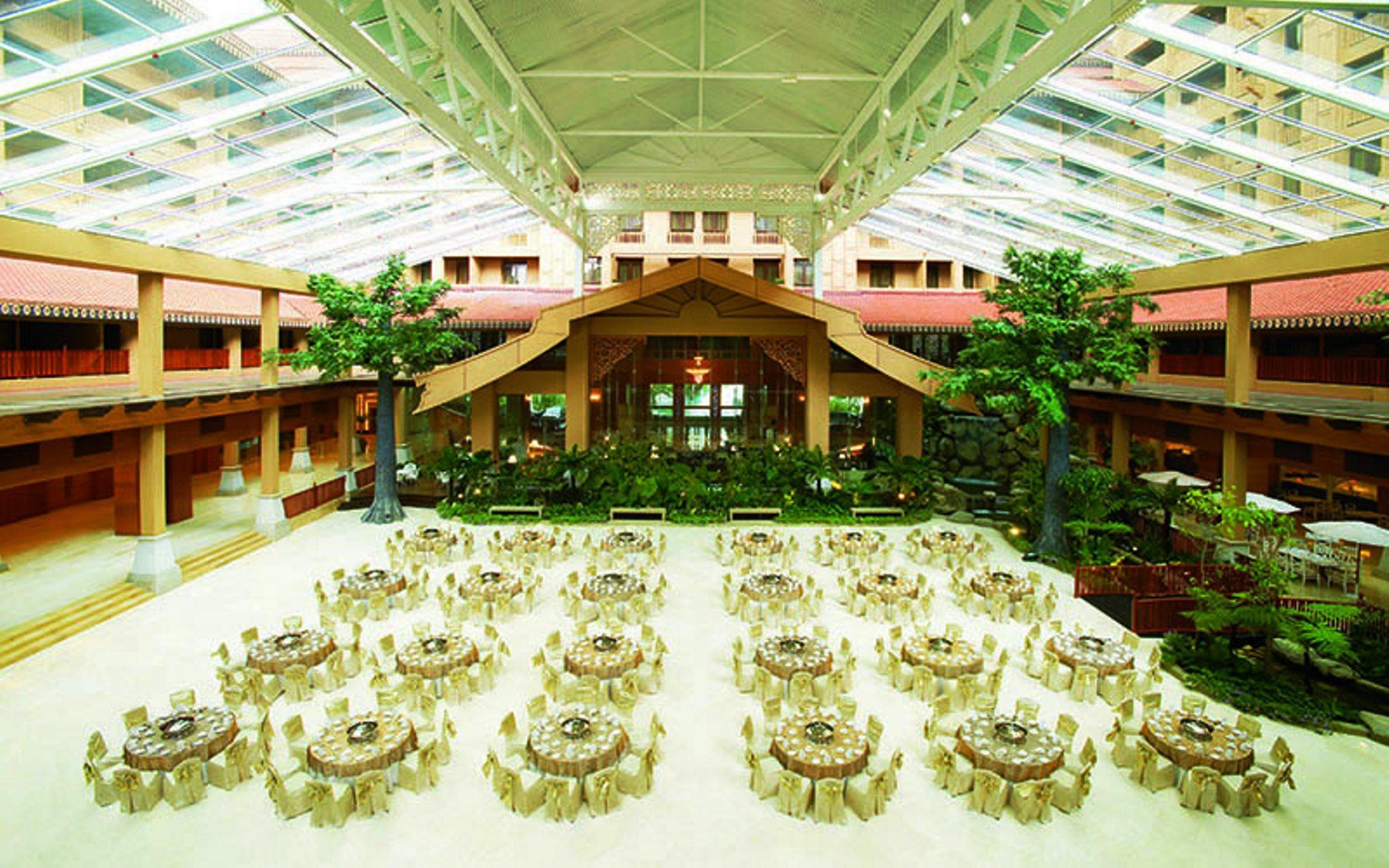 Hotel Royale Chulan Kuala Lumpur Exterior foto The interior of the hotel