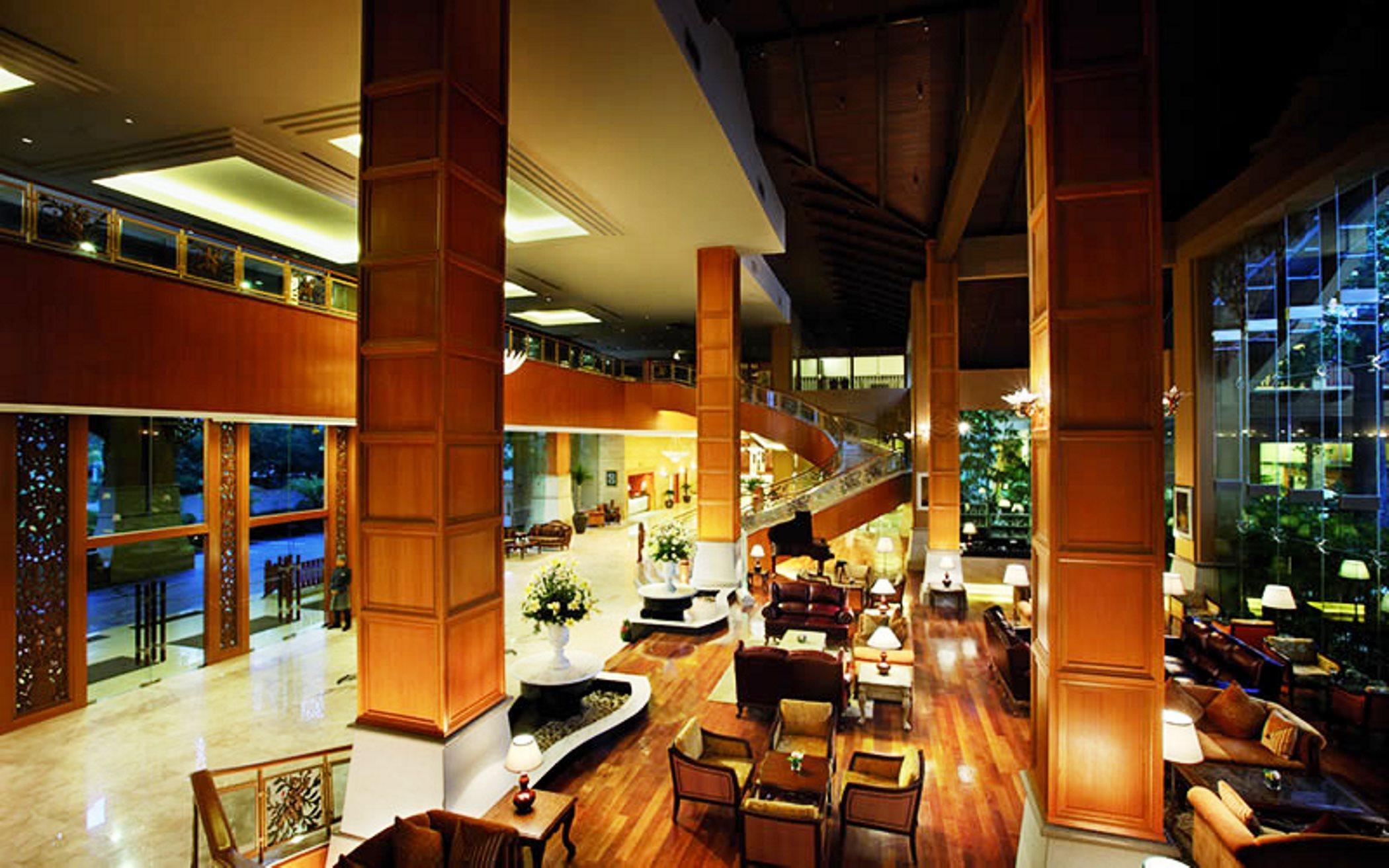 Hotel Royale Chulan Kuala Lumpur Exterior foto The lobby of the hotel