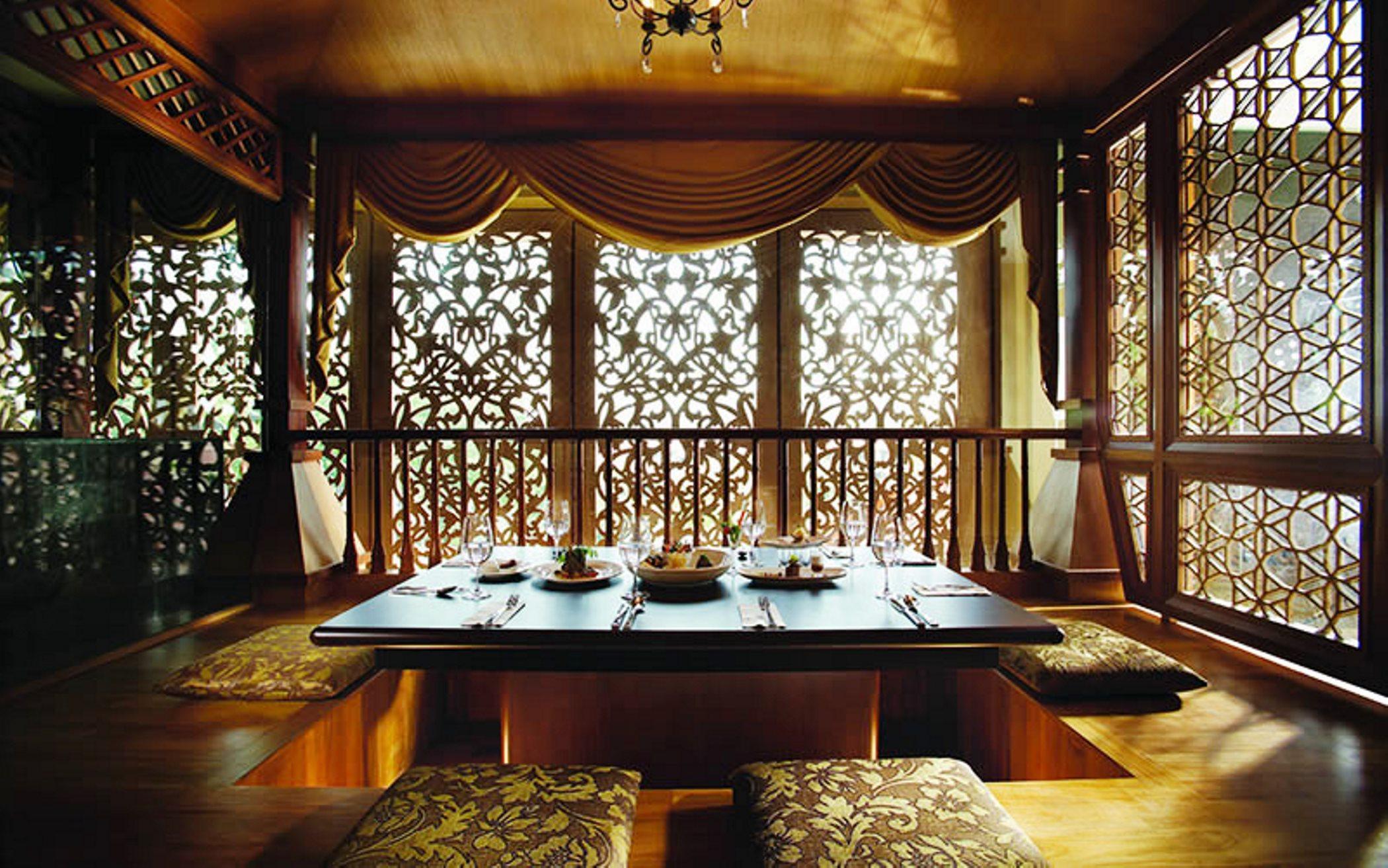 Hotel Royale Chulan Kuala Lumpur Exterior foto A restaurant in the Emirates Palace